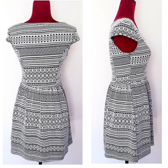 REWIND TRIBLE PRINT SKATER DRESS - Picture 2 of 3